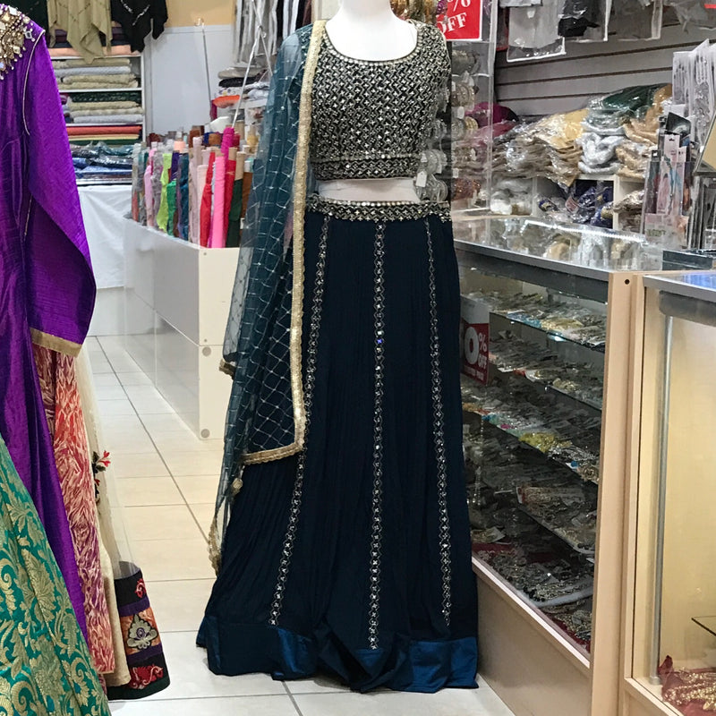 LEHENGA CHOLI SCARF, SIZE 42