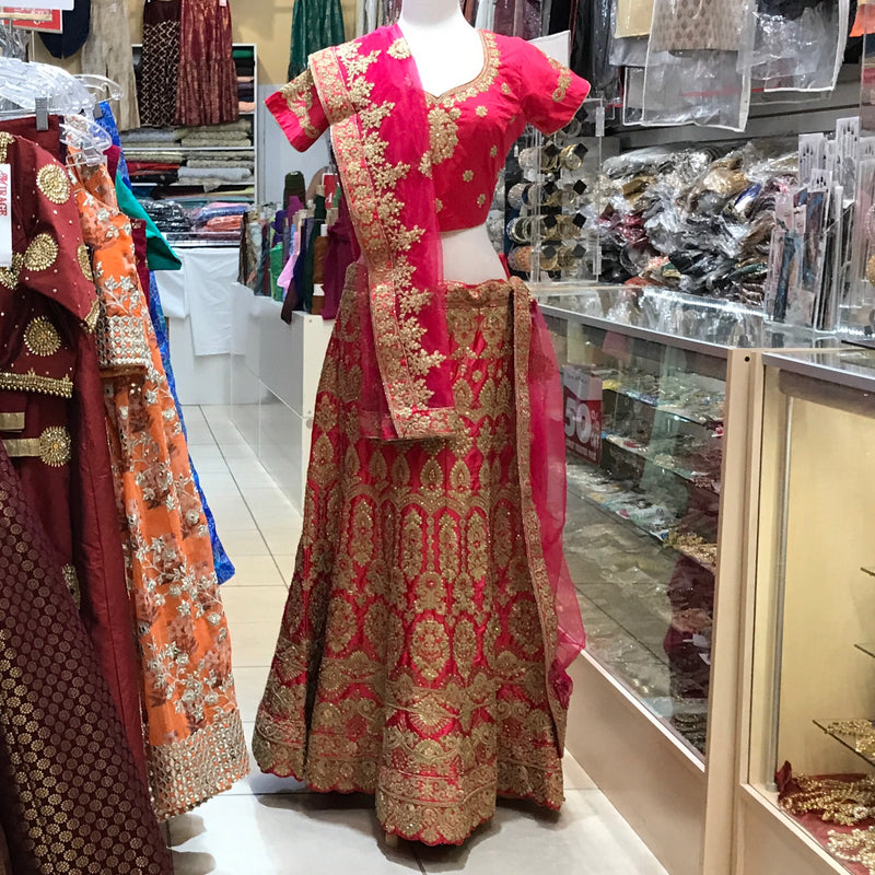 LEHENGA CHOLI SCARF, SIZE 42