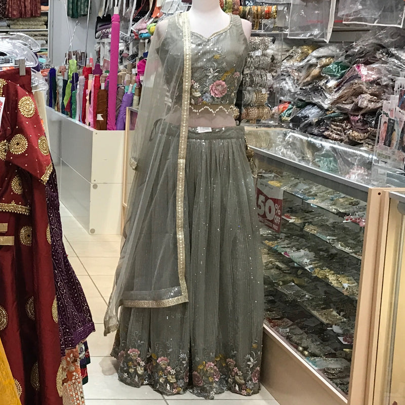 LEHENGA CHOLI SCARF, SIZE 40