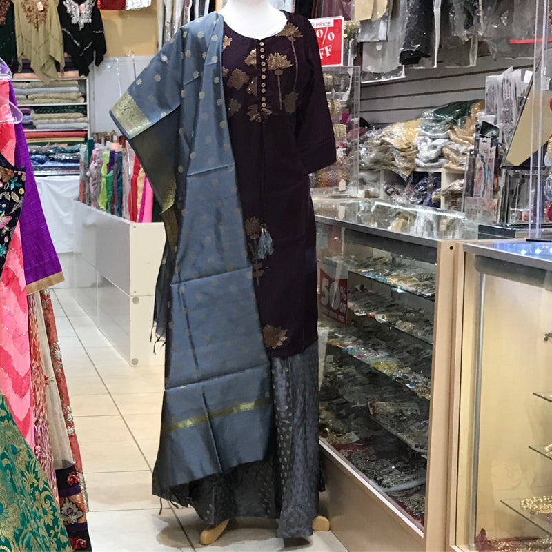 KURTA LEHENGA SCARF, SIZE 44