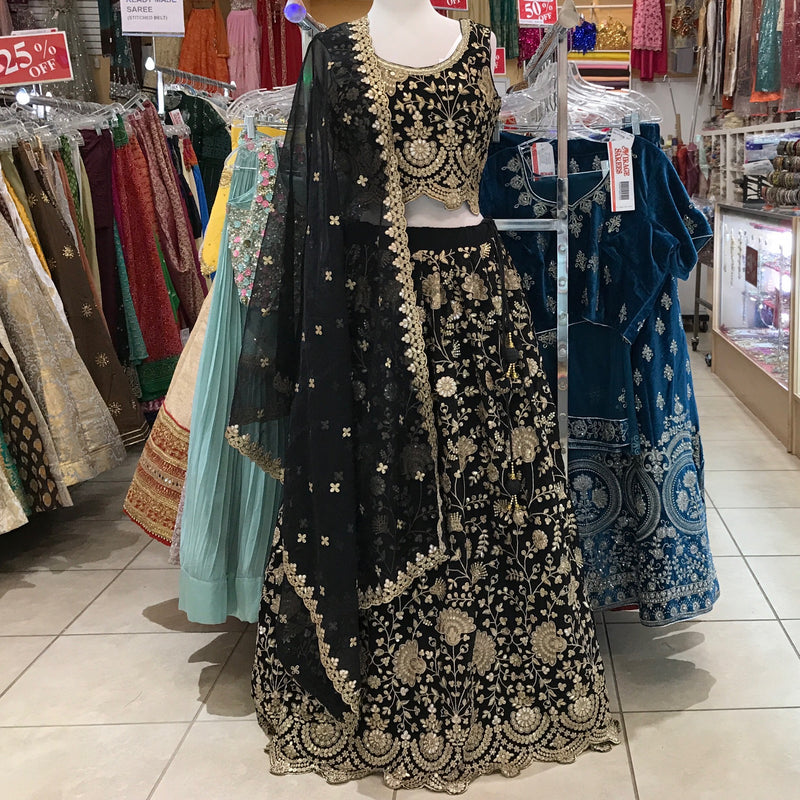 LEHENGA/CHOLI