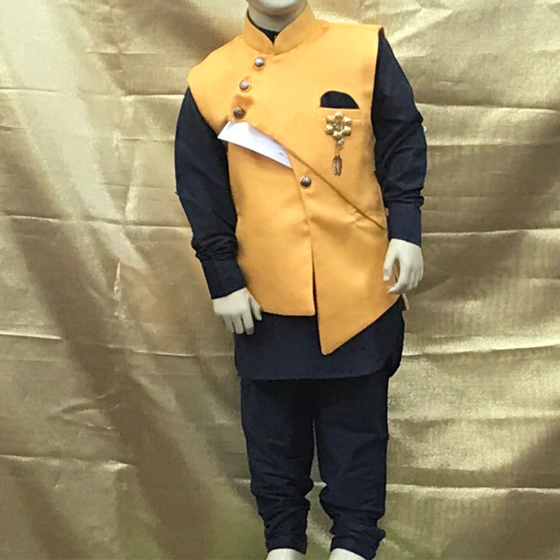 KURTA/TROUSER/WAIST SIZE 3 BOYS