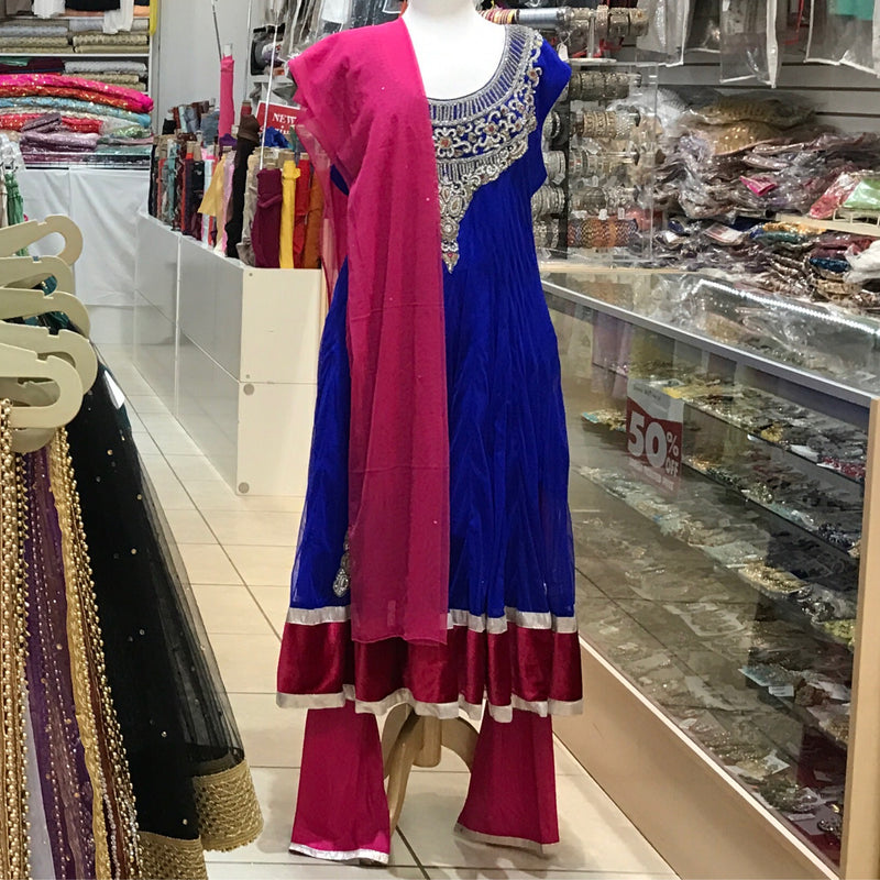 ANARKALI/GOWN SIZE 60 SLEEVELESS WITH ATTACHABLE SLEEVES