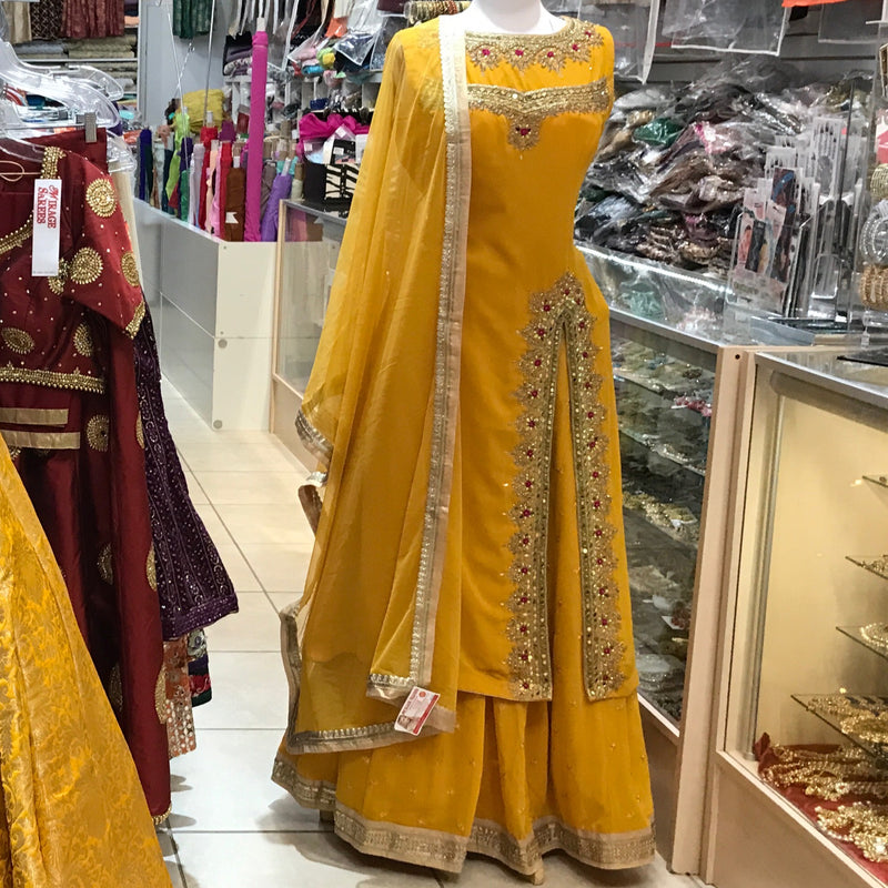 LEHENGA CHOLI SCARF, SIZE 40