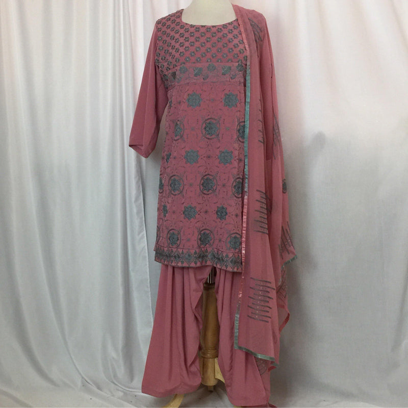 Shalwar Kameez Size 44 - Mirage Sari Center