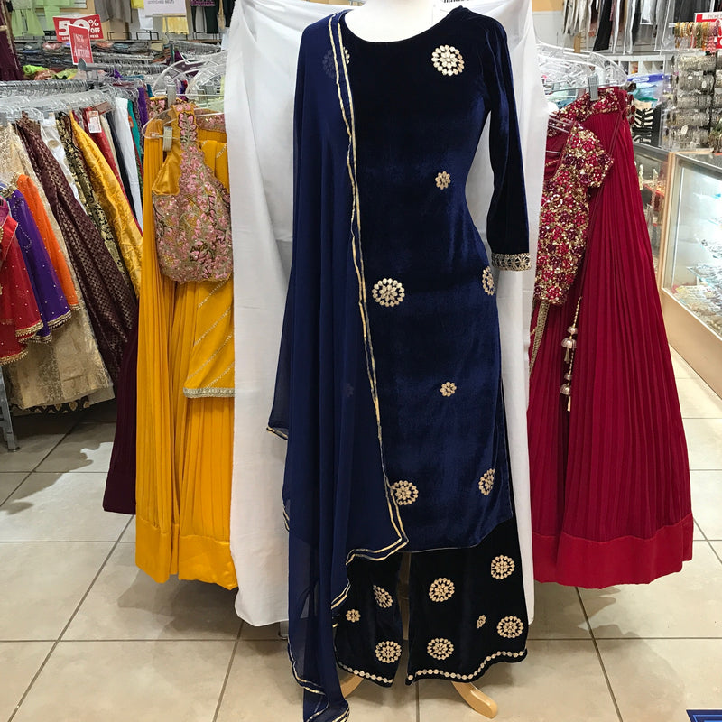 KURTA TROUSER SCARF