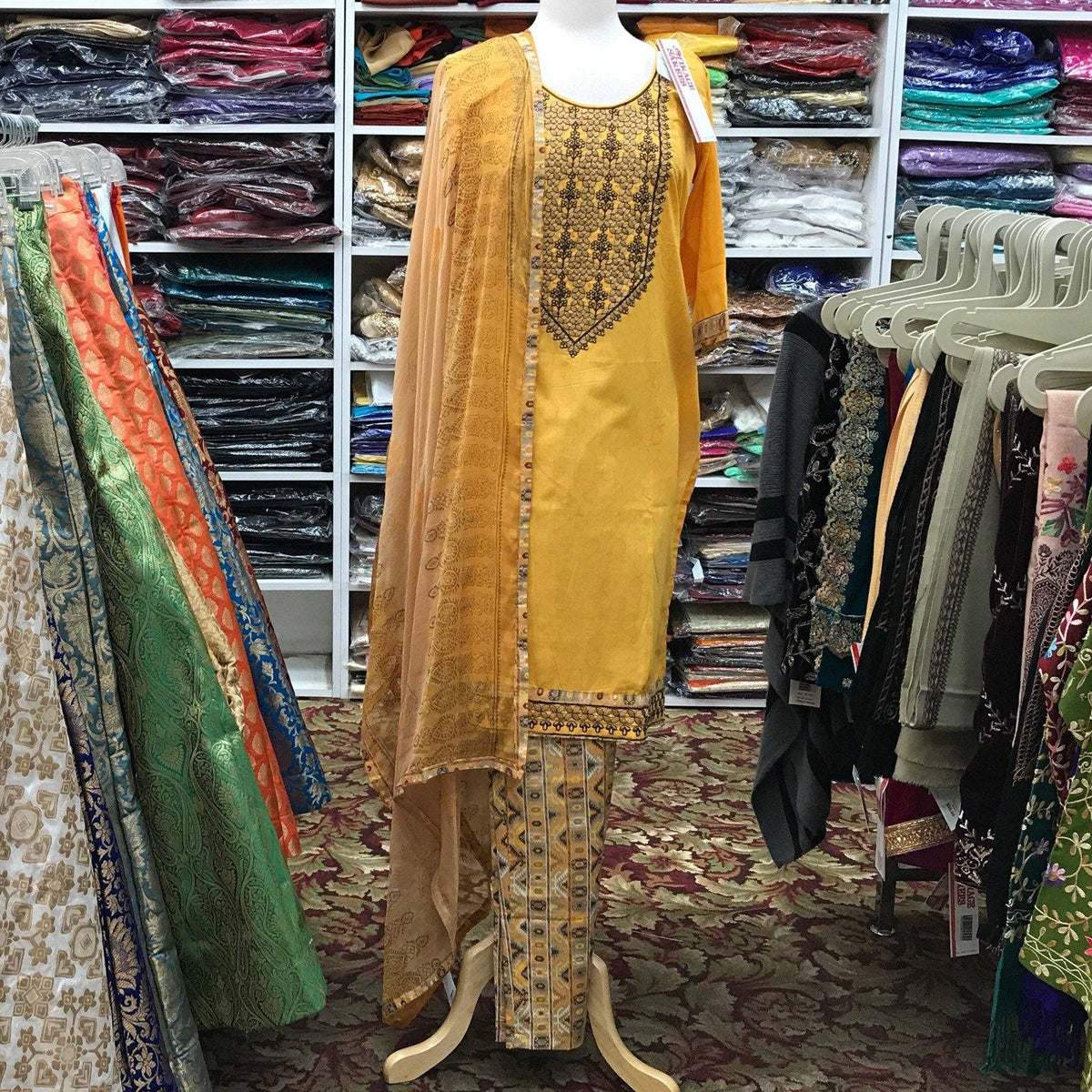 KURTA TROUSER SCARF SIZE 44 - Mirage Sarees