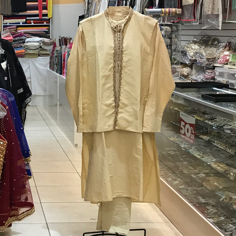 KURTA PAJAMA VEST SIZE 42