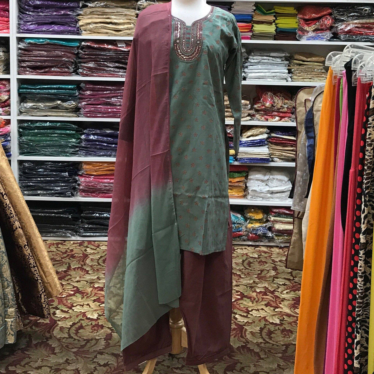 KURTA SHALWAR DUPATTA SIZE 42 - Mirage Sarees