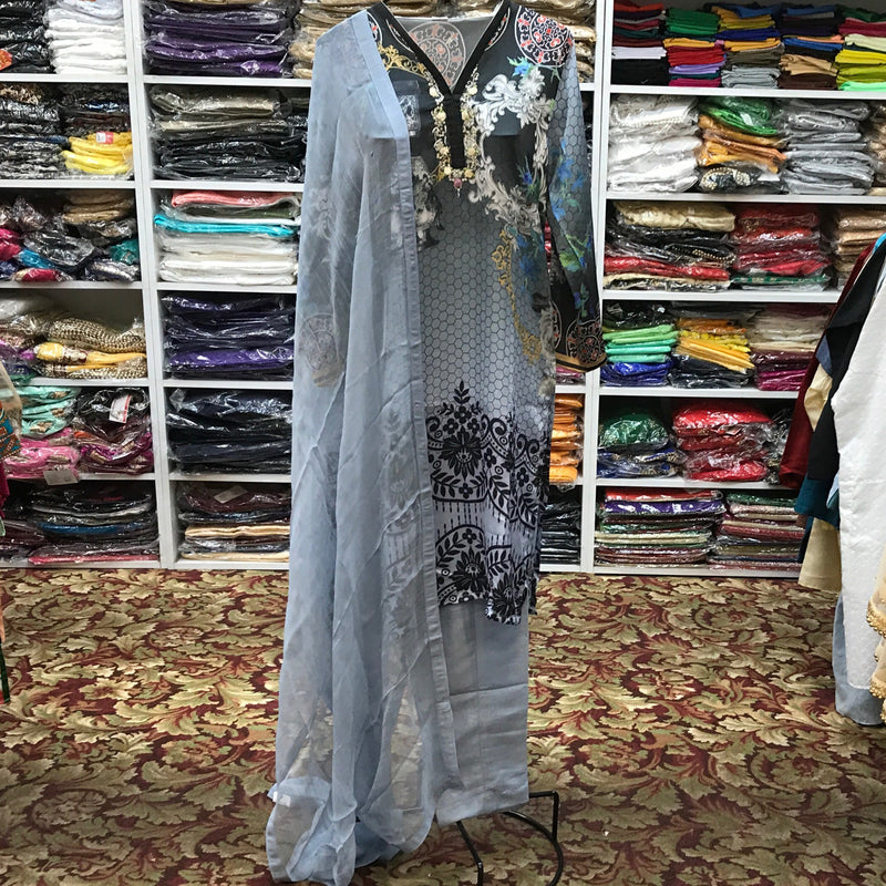 Pakistani Suit Size 36