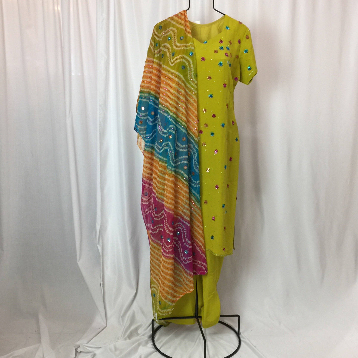 Kurta Shalwar Size 40 - Mirage Sarees