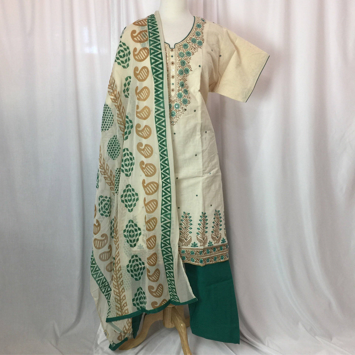 Kurta Shalwar Size 52 - Mirage Sarees