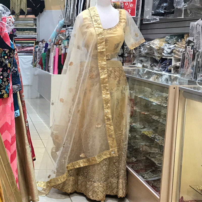 LEHENGA CHOLI SCARF