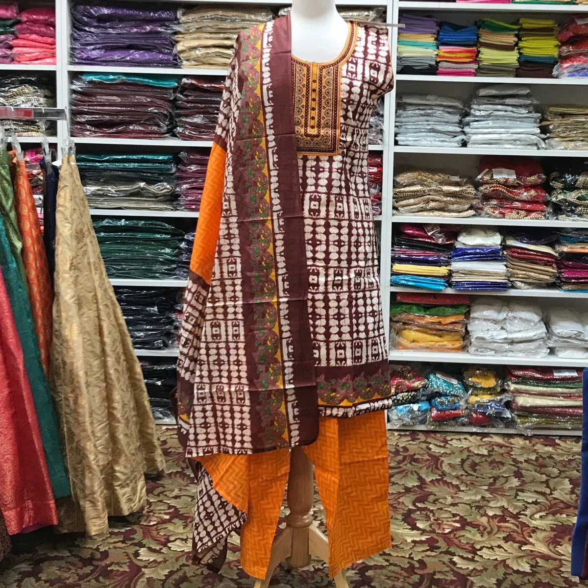 KURTA SHALWAR DUPATTA SIZE 40 - Mirage Sarees